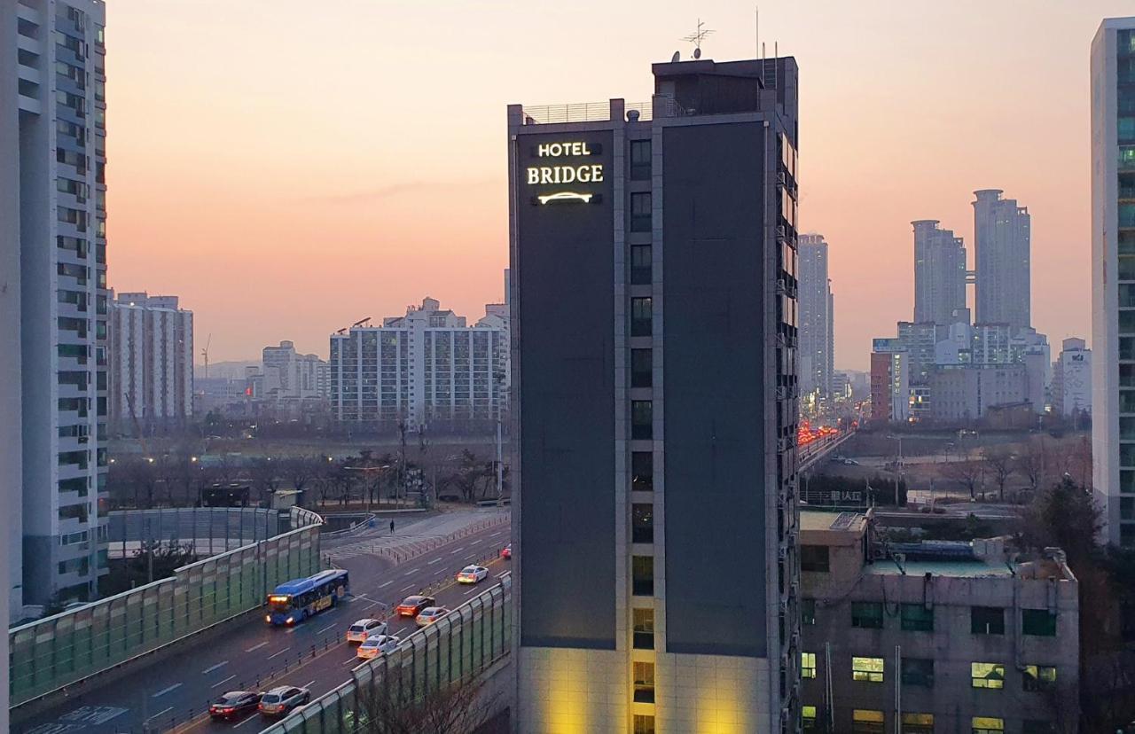 Hotel Bridge Seúl Exterior foto
